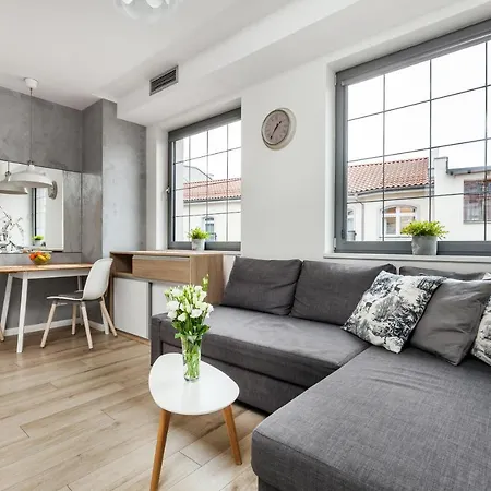 Apartment Happy Tartaczna Ii